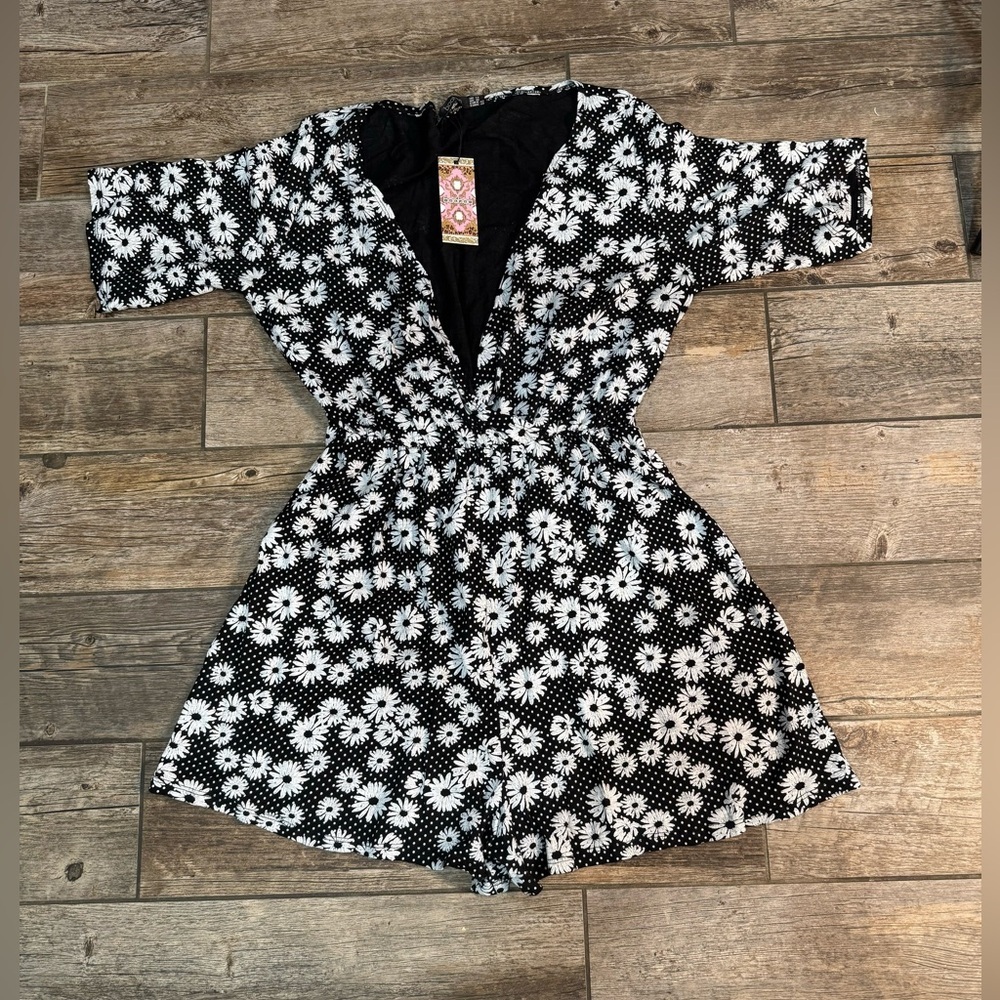 Romper​​ - Picture 6 of 7